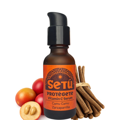 Setú Vitamin C Serum bottle with camu camu and sarsaparilla roots on a white background