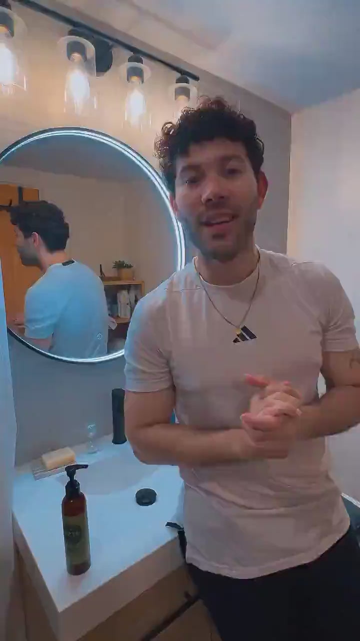 Load video: La Rutina de Nestor Bracho con Setu Skincare for Men